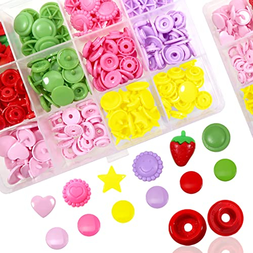 TOAOB 60 Ensembles Bouton Pressions Plastiques Multicolore Resine Coloris 10 mm à 14 mm Fraise Tournesol Étoile pour Accessoires Couture Vêtements DIY Craft Scrapbook