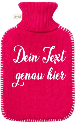 Personalisierte Öko Wärmflasche mit Bezug, 1.8 Liter mit feinem Strickbezug und weißen Nähten (Pink)