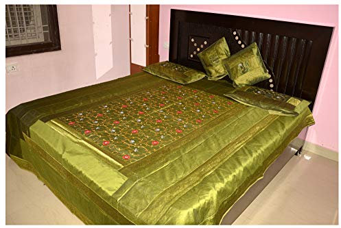 Marusthali Indische Banarasi Tagesdecke, Designer-Stickerei, Seide, Brokat, Reine Seide, mit Kissenbezügen, Grün