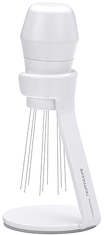 Normcore WDT Werkzeug mit Ständer V3 für das Durchmischen des gemahlenen Kaffees, Espresso KaffeeRührer, Kaffee Nadel Distributor mit Sockel Kaffee Tamper Verteiler, Weiß