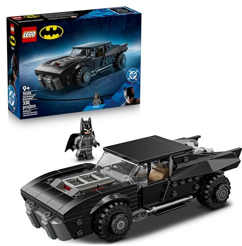 LEGO DC Batmobile di Batman - Macchina Giocattolo - Kit di Modellismo da Collezione con Minifigure del Supereroe e Moneta d'Oro - Regalo per Bambini e Ragazzi da 9 Anni in su Fan del Film - 76332