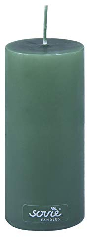 Sovie CANDLES Stumpenkerze DUNKELGRÜN, Ø 70mm x 150mm, ca. 82 Stunden Brenndauer, edle Blockkerze, Flachkopfkerze und Dekokerze für festliche, natürliche und stilvolle Dekorationen