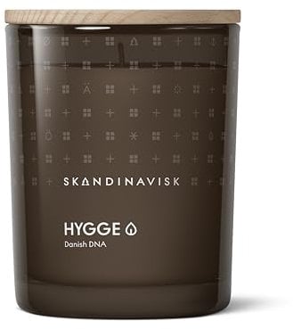 Skandinavisk HYGGE 'Gemütlichkeit' Duftkerze, Sonderedition, Duftnoten: Schwarzer Tee und Minzeblätter, getrocknete Äpfel und ein Hauch von gebackenem Zimt, 200 g.