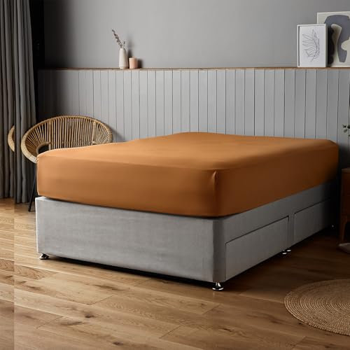 Silentnight Supersoft Natural Fitted Sheet - Cosy & Comfortable Delicate Touch - Easy Care Microfibre with Elasticated Corners - Stylish & Modern Mattress Fitted Sheet, Single, Terracotta Orange