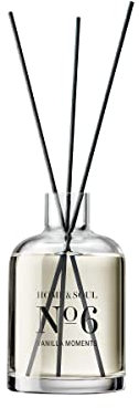 BUTLERS Raumduft Stäbchen Home & Soul No 6 -Vanilla Moments- 110ml | Rattan Duftstäbchen mit ätherischen Ölen | angenehmer Raumerfrischer für Badezimmer Regal Dekoration