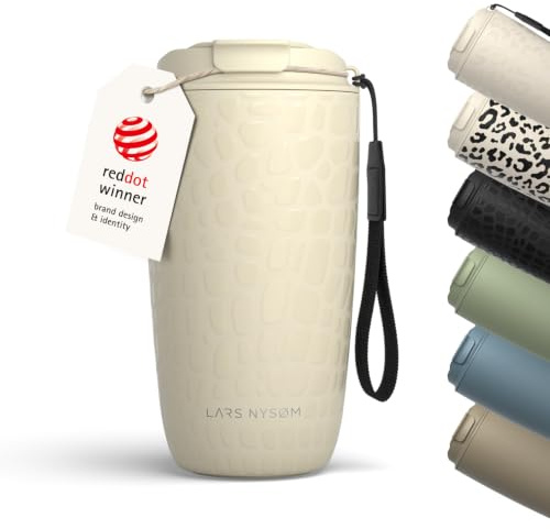 LARS NYSØM Thermo Kaffeebecher to go mit Trageschlaufe 500ml | Travel Mug 0,5 L mit Isolierung | Auslaufsicherer Edelstahl Thermobecher mit Musterdesign für Café & Tee (Beige/Crocodile/Beige, 500ml)
