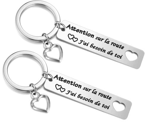 PiercingJak 2PCS Porte-clés Couple Attention Sur La Route J'ai Besoin De Toi Coeur Personnalisé Acier Inoxydable Cadeau Amour Amoureux Amitié Papa Maman Anniversaire Saint-Valentin-Argent