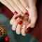 24pcs Weihnachten Falsche Nägel, Short Press On Nails - Rot Falsche Nägel Künstliche Nägel, Fake Nails Kunstnägel mit Nagelkleber Geschenk für Frauen und Mädchen (Gold Tree & Snowman Design)