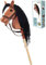 HOPPIHORSE Steckenpferd mit Trense - A4 - Hobby Horse mit Zügeln, Schultergurt, Schweif - hochwertiges Plüsch mit Langer Mähne - Silikongriff für besseren Halt - mit Geschenkverpackung