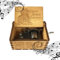 MINGZE Manovella in Legno Music Box meccanismo, varietà di Stili Carillon Creativo Personalizable, Best Gift for Kids Friends (Pirates of The Caribbean（Wood Color）)