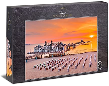 Ulmer Puzzleschmiede - Puzzle „Morgenrot auf Rügen - Klassisches 1000 Teile Puzzle – Schönes Ostsee-Puzzlemotiv vom Strand-Bad Sellin mit Strandkörben im Sonnenuntergang, Insel Rügen, Deutschland