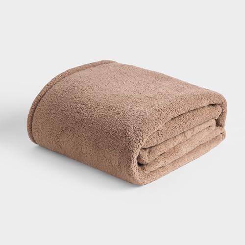 Brentfords Teddy Throws for Sofas Large, Ultra Soft Warm Cosy Brown Shade Fleece Throw Blanket for Bed Lightweight Plush Double Bed Throws Travel Blanket, Mocha - 150 x 200cm