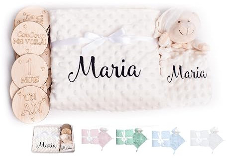 Olesea Babydecke mit Namen Bestickt – Personalisiertes Geschenkset mit Decke + DouDou + Holzkarte – Weich & Warm – Geschenk zur Geburt, Babyshower, Taufe