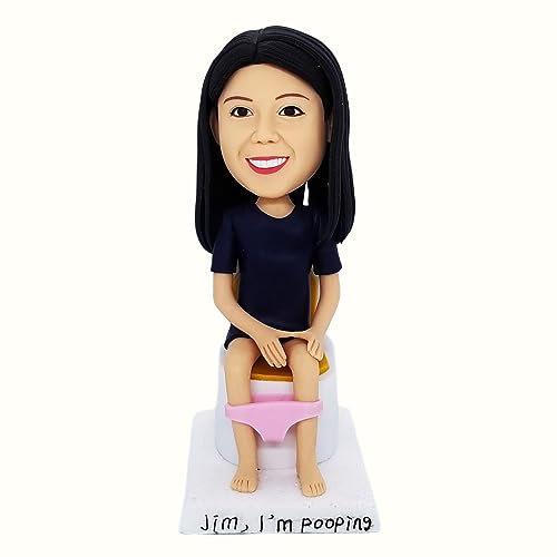 mydedor Wackelkopf-Figur, Dame in schwarzem Haar, die auf der Toilette sitzt, lebensechte Figur, personalisierte Figur für Auto-Armaturenbrett, Sammlerpuppe für Frau, Chef