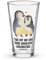 Mr. & Mrs. Panda Premium Trinkglas Pinguin umarmen - Geschenk, Liebe, Pint Glas, Bierglas, Cocktail Glas, Seevogel, Wasserglas, Liebespaar,