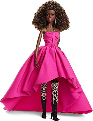 Barbie HBX96 - Signature Pink Collection Puppe 4, Puppe (dunkelbraunes, gelocktes Haar) mit Silkstone-Körper und Abendkleid aus TAFT, Geschenk für Sammler