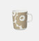 Marimekko - Becher, Kaffeebecher, Henkelbecher- Oiva-Unikko - Weiß-Beige - Steingut - Höhe 9,5 cm