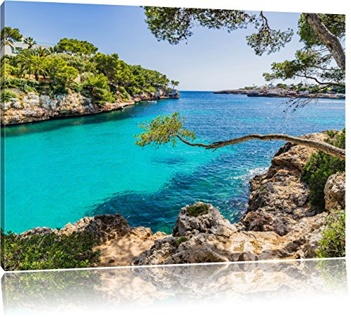 Pixxprint Idyllische Ansicht des Mittelmeers am Mallorca Bay Cove, Größe: 80x60cm, Leinwandbild, fertig gespannt, Wandbild, Dekoration, Kunstdruck, kein Poster