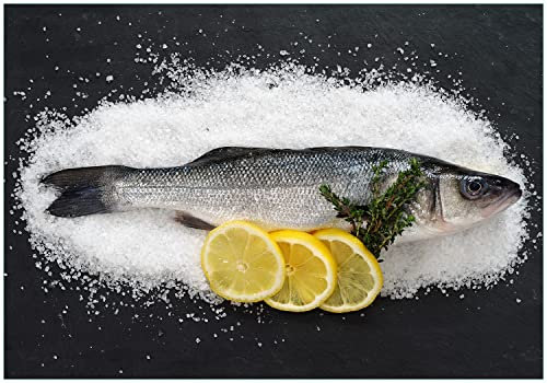 Wallario Vliestapete Fototapete Fischmenü - Frischer Fisch auf Salz mit Zitronen - Wandtapete Größe: 300 x 210 cm