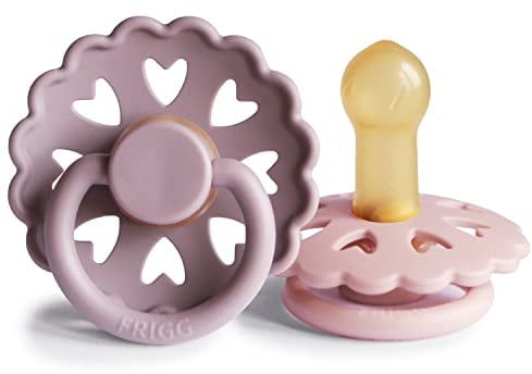 FRIGG Fairytale Schnuller 2 Packung | Latex Schnuller | BPA-Frei | Hergestellt in Dänemark | Symmetrischer Sauger in Kirschform (Twilight Mauve/Primrose, Größe 2 (6-18 Monate))