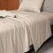 XQKXHZ Premium Kühldecke Sommerdecke, 100x150cm Sommer Leichte Decke, Q-Max>0,4 Kühlfasern, Weicher und Atmungsaktiver Dünner Satin-Steppdecke für Reisen, Couch, Bett,Beige