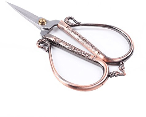 BIHRTC 6.3 Inches Vintage Style Stainless Steel Auspicious Clouds Scissors