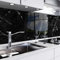 danario Crédence Adhésive pour Cuisine - Aspect Verre | Protège Mur Cuisine | Mural décoratif Autocollant | 0,8 mm | Noir marbré - 60cm x 500cm