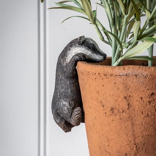 Hand-painted Badger Pot Hanger Sculpture, Decorative Animal Figurine, Garden and Home Décor Gift Art