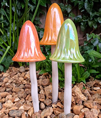 HH Home Hut Tinkling Ceramic Toadstools - Colourful Garden Ornaments, Mushrooms Plant Pot Set of 3 Outdoor Decor, Kids Gardening Set Fairy Garden Large Accessory (Orange, Green)