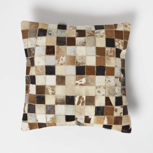 Homescapes Patchwork-Kissen 45x45 cm, Lederkissen kariert, Fellkissen braun-beige-Creme, klein Kariertes Dekokissen mit Füllung