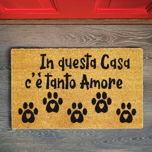 Comart - Zerbino Cute in Cocco - 40x70 cm - Tappeto con Scritte Divertenti su Cani e Gatti - per Ingresso Esterno e Interno - Simpatico Regalo per Entrata di Casa - Antiscivolo - Tanto Amore