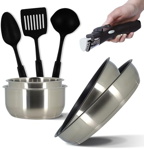 MENASTYL – Set de 8 pièces en acier inoxydable IRIS – 2 poêles 26/28cm + 2 casseroles 16/18cm + 1 poignée amovible + 3 ustensiles en nylon noir - 6020475