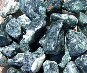 Saco Piedra Jardin Canto RODADO Verde macael 20-40 MM 20 KG