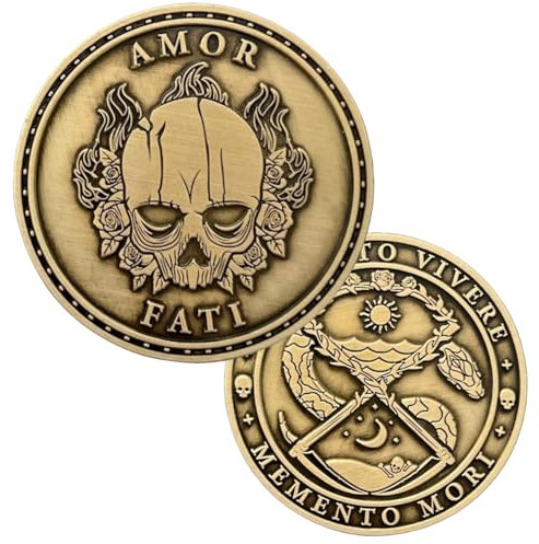Brigada Sales Stoic EDC Challenge-Münze, 4,4 cm – Memento Mori Totenkopf und Amor Fati Design, goldfarbene Zinklegierung – ideales Stoizismus-Geschenk für Männer – coole, umklappbare Sorgenmünze