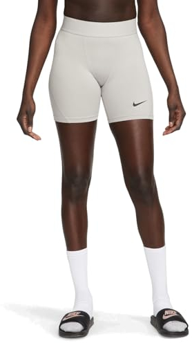 NIKE DH8327-052 W NK DF Strike NP Short Pants Damen Pewter Grey/Black Größe S