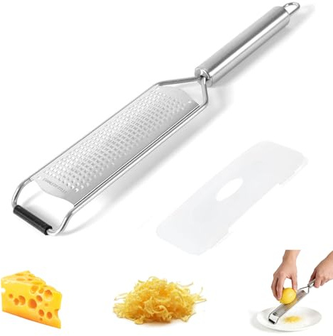 Professional Lemon Zester Equipped with Sharp Stainless Steel Blades (Fine) | Cheese Grater Suitable for Citrus, Parmesan, Ginger, Garlic, Chocolate, Nutmeg and Vegetables, Handheld Kitchen Tool