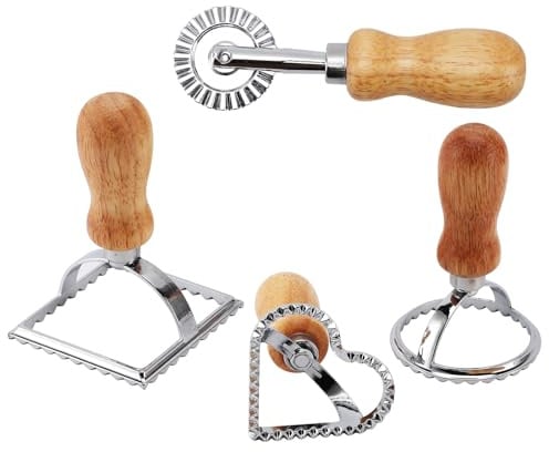 Ravioli Ausstecher 4er Set,Ravioli-Former Pasta Maker mit Holzgriff und Geriffelten Rand,Raviolischneider Teigtaschenformer Quadratische Runde Herzförmige Ravioli Former für Pasta,Knödel Werkzeug