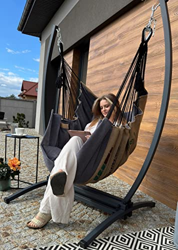 Izabell® Hängesessel mit Stahlgestell und Großen Kissen – XXL Schaukelstuhl und Hängematte für Indoor & Outdoor – aus Jutesäcken von Kaffeeröstereien – Coffee Swing (grau)