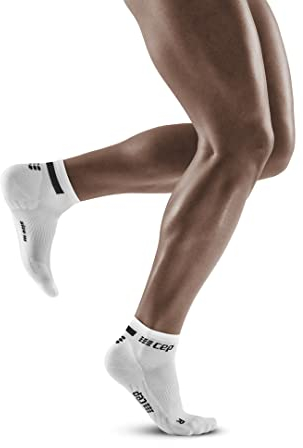 CEP - THE RUN COMPRESSION SOCKS LOW CUT für Herren | Kurze Laufsocken mit Kompression in weiß | Regenerierende Kompressionssocken für Männer | Gr. III | M