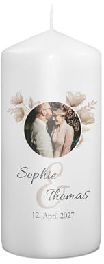 PhotoFancy® - Personalisierte Hochzeitskerze - Fotokerze mit eigenem Foto/Text bedrucken lassen - Kerze mit Hochzeits-Design: Romantischer Glanz - 15 cm Höhe