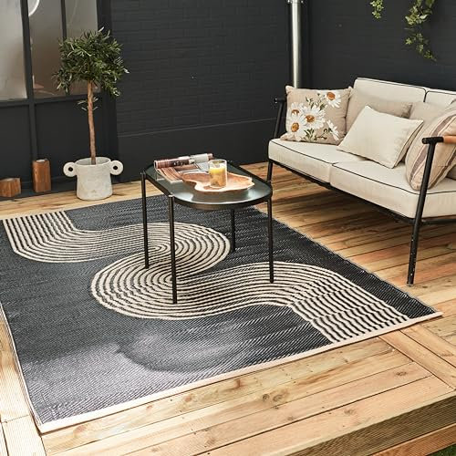 THE RUGS Urban Collection Outdoor Rug - Easy to Clean, Reversible, Waterproof Plastic Outdoor Rugs for Garden, Patio, Balcony, Camping - Contemporary Plastic Straw Rug - Waves Black/Beige, 120x160cm