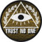 Das Dritte Auge Aufnäher mit Stickerei | Trust no one | Das allsehende Auge Sticker Pyramide Bügelbild Anti System Applikation zum annähen/aufbügeln | Verschwörungstheorie - 70x70mm