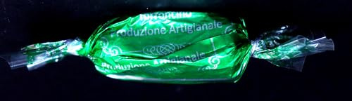 Torrone Pistacchio, Mandorle, Cioccolato Fondente e Miele Artigianale Calabrese1 Kg.(4, Pistacchio, Mandorle, Cioccolato Fondente e Miele)