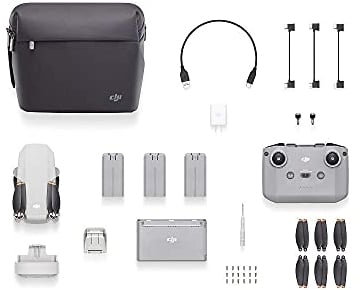 DJI Mini 2 Fly More Combo (EU) + Care Refresh (auto-aktiviert) - 4K Video-Drohne mit Zubehör und inklusive Schutzpaket für ein sorgenfreies Fliegen, 1er Pack