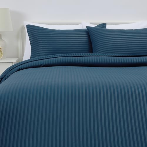 Amazon Basics Bettwäsche 240x220 3teilig Mikrofaser, Bettbezug 240 x 220 cm & 2 Kissenbezüge 50 x 80 cm, mit Druckknöpfen, Marineblau, Gestreift