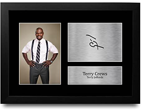 HWC Trading FR A4 Terry Crews Brooklyn Nine-Nine Geschenke Gedrucktes Signiertes Autogramm Foto für Fans von Fernsehshows - A4 Framed