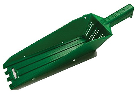 The Wedge Gutter Scoop