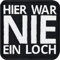 Lustiger Aufnäher Hier war NIE ein Loch Jeans Flicken zum annähen/aufbügeln mit Stickerei | Kleidung reparieren mit Spaß Patches für alle Stoffe | fabric applique 75x75mm