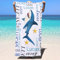 SearchI Strandtuch Personalisiert 150x75cm,Sandfrei&Schnell Trocknendes Individuellem Mikrofasertuch Badetücher mit Namen für Erwachsener Kinder,Geburtstagsgeschenk für Camping,Reisen,Pool-Hai
