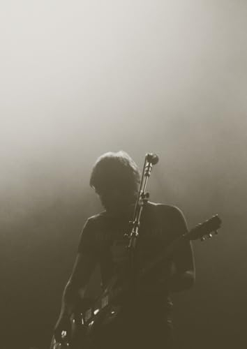 Mein Gitarren Songbook (Noten + Tabs): 50 leere Notenblätter für Noten und Tabs für eigene Lieder + Inhaltsverzeichnis + Akkordtabellen + Quintenzirkel + Notizen